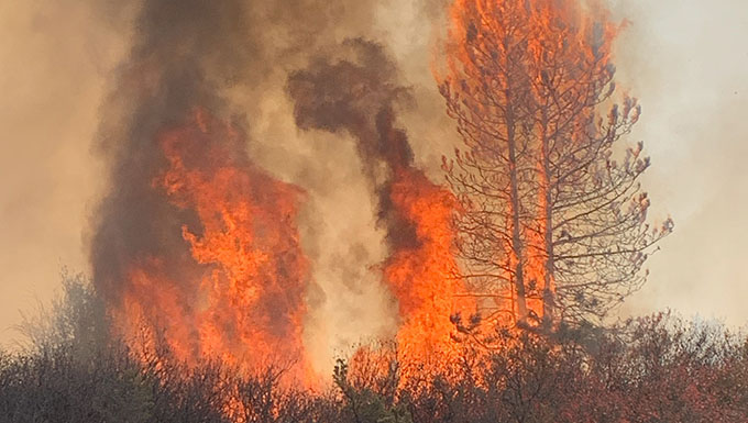 Kingsley Field firefighters save local homes from catastrophic fire